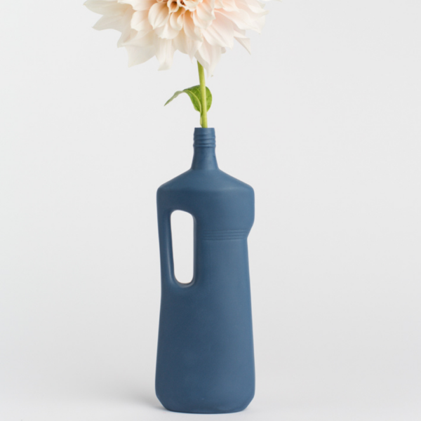 foekje fleur porseleinen flesvaas #16 donkerblauw