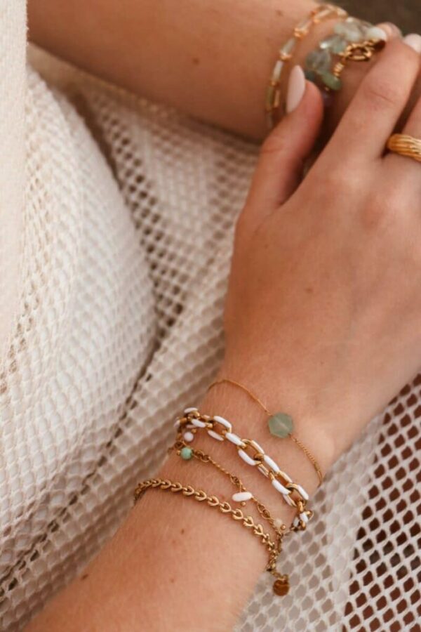 Hexagon green bracelet gold