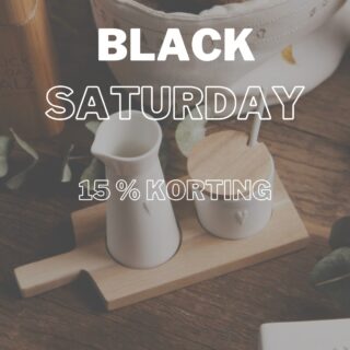 BLACK SATURDAY !! 💻
.
Scoor vandaag je favorietjes aan 15 % korting!
👉🏻 Gebruik code BLACKSATURDAY22 *
*code enkel geldig op zaterdag 26 november, niet geldig op cadeaubonnen en cadeaulijstjes.